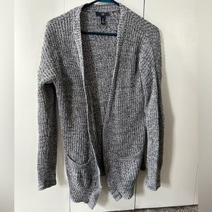 Size Small Heather Grey Gap Sweater